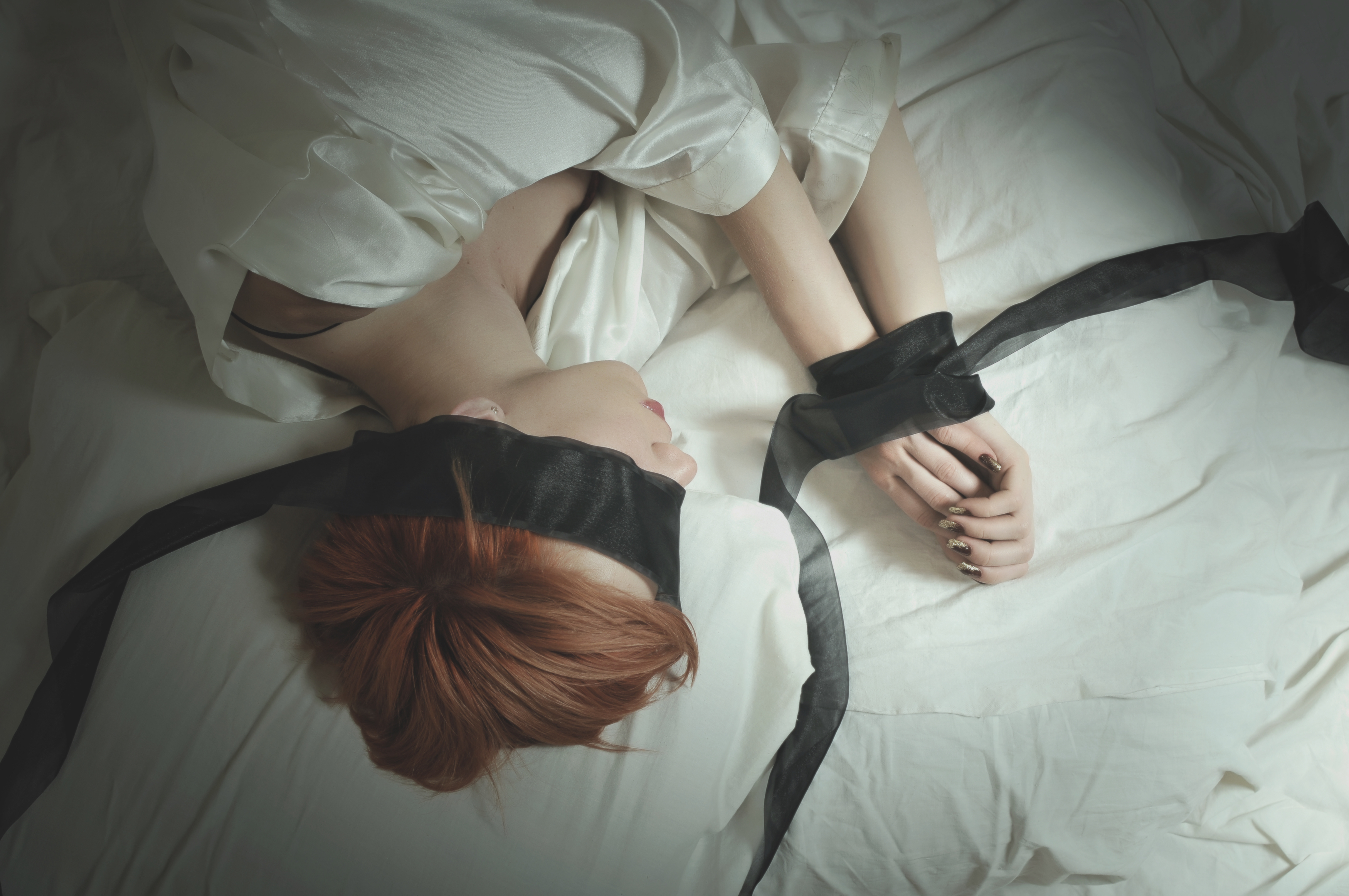 Blindfolded redhead girlfriend is thinking about polyamory
